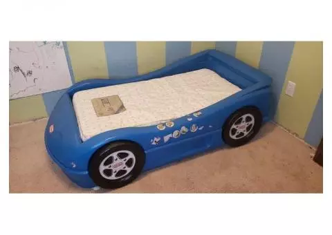 Blue Little Tykes Toddler Bed