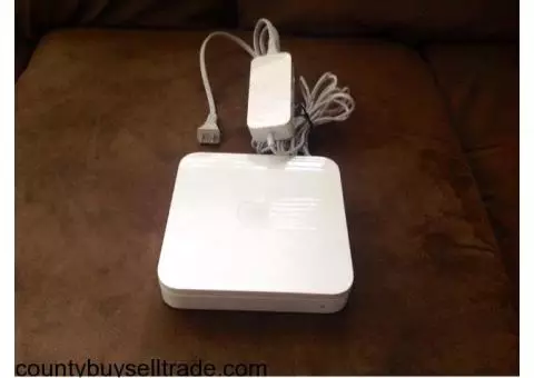 Apple AirPort Extreme 802.11n (5th Generation)