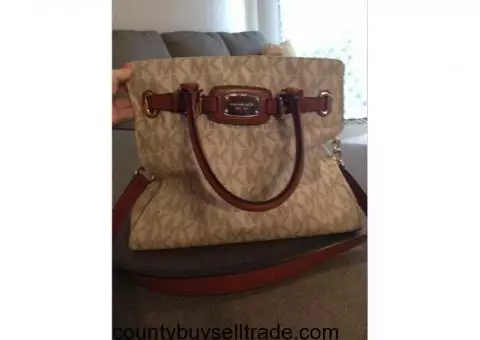 Michael Kors Large Logo Hamilton Tote!