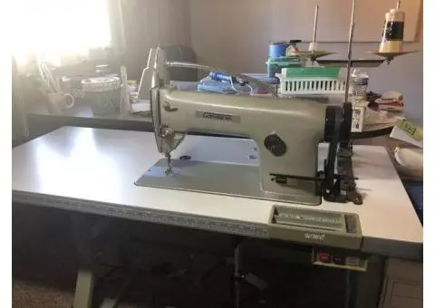 Consequently Commercial Sewing Machine with Table