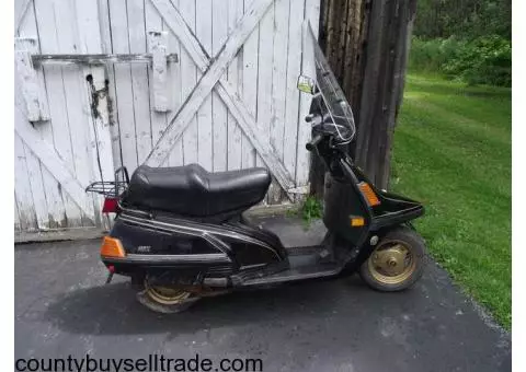 1982 YAHAMA CLASSIC ANTIQUE SCOOTER
