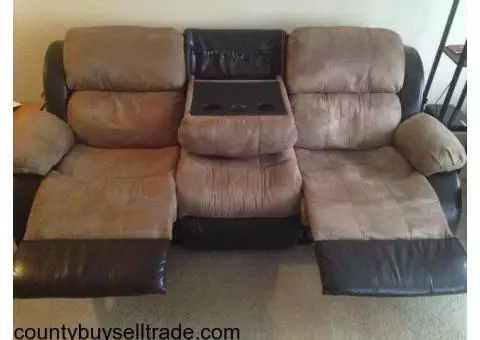 Couch with built-in massager and cup holders