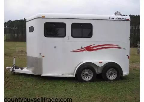 2007 S&H Contender Sport 2 Horse Trailer