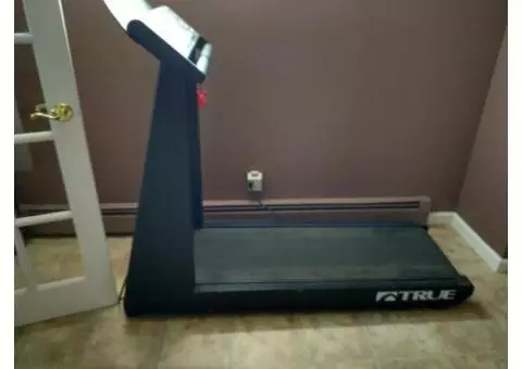 True 450 S.O.F.T. Treadmill