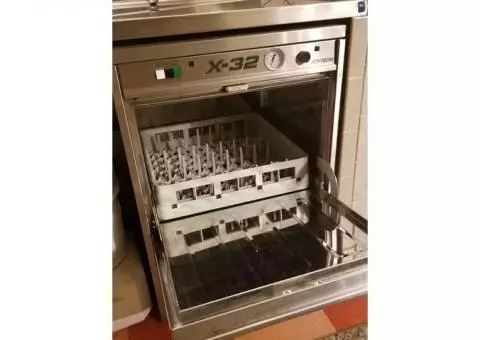 Commercial Dishwasher for sale