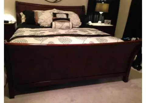 KING SLEIGH BED