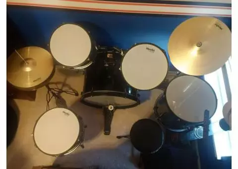 Mendini drum set