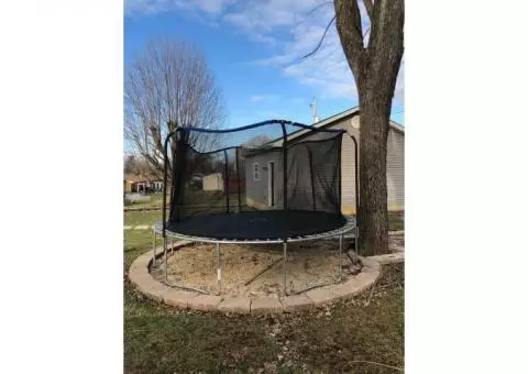 Outdoor trampoline