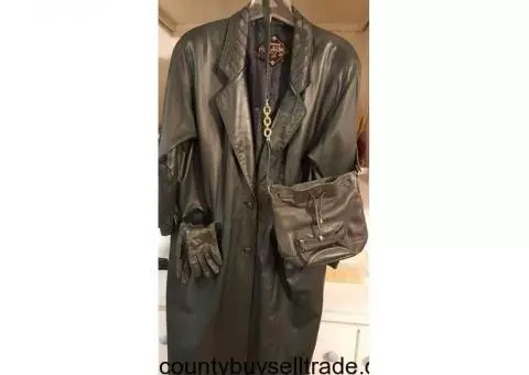 Hunter Green Leather Coat w/Purse/Gloves