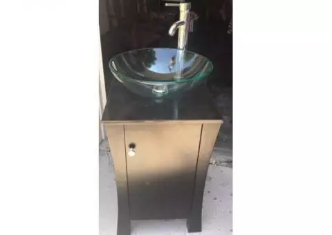 Like-new vessel sink with faucet, vanity and more