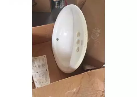 Oval bathroom sink