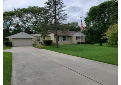 House for Sale in Mequon