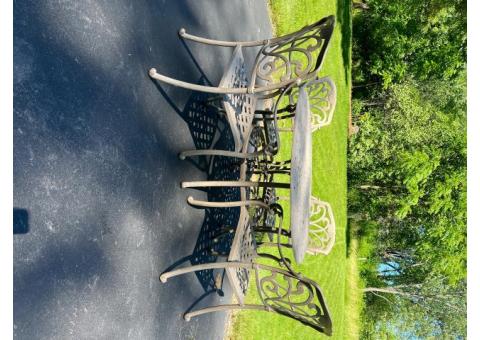 Patio table for sale