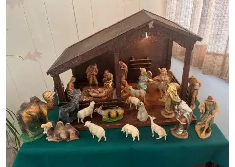 Vintage 24 piece nativity set