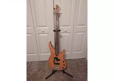 Yamaha TRBX series Bass W/ stand