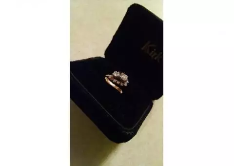 Ladies 12-diamond, 14 carat gold cocktail ring