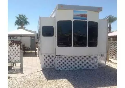 For sale 42 ft Hy-Line RV model 42IKBW in excellent condition