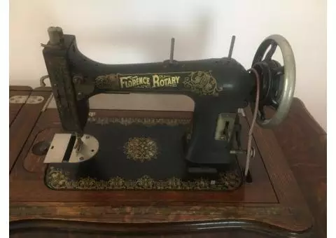 Vintage Rotary Florence Sewing Machine and Table