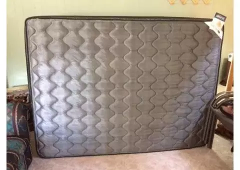 Queen pillow top mattress