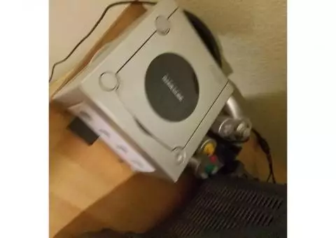 Nintendo Gamecube and controller