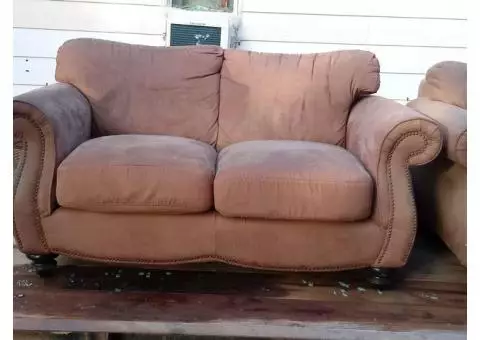 Couch/Loveseat