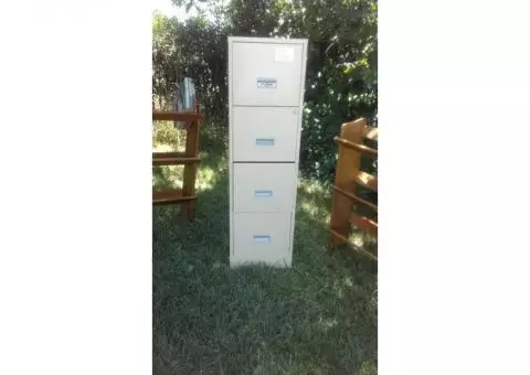 Four Drawer File Cabinet Excellent Condition