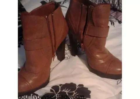 leather boots size 7