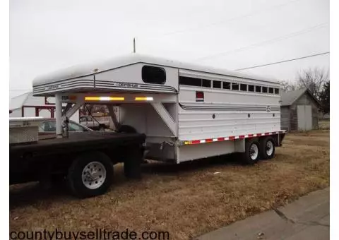 3 Slant combo horse trailer
